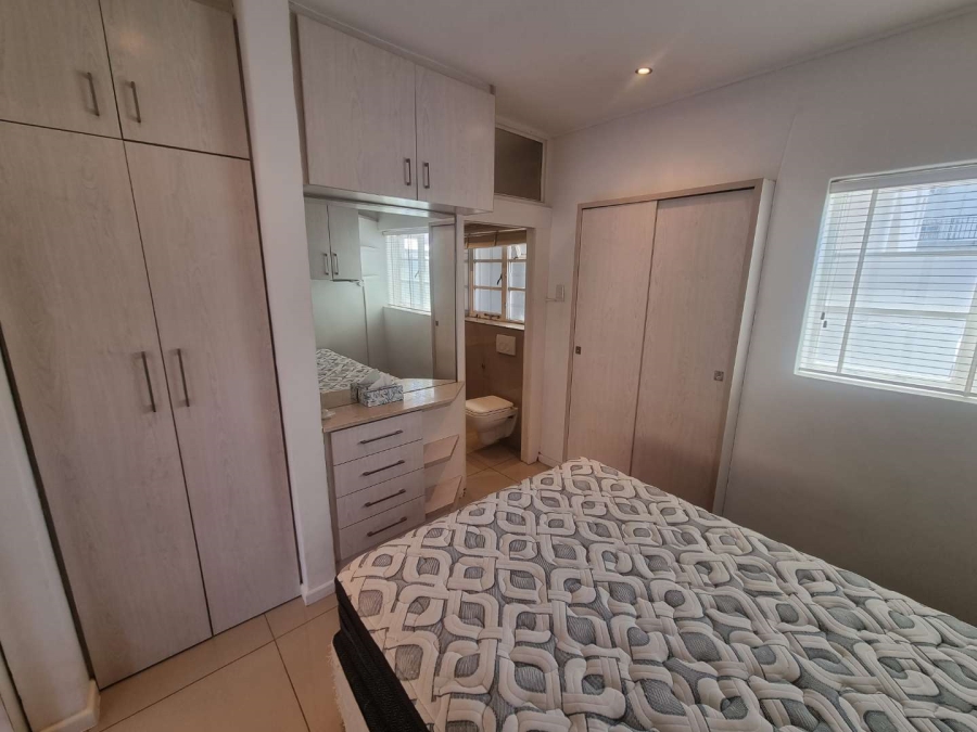 To Let 1 Bedroom Property for Rent in Oranjezicht Western Cape
